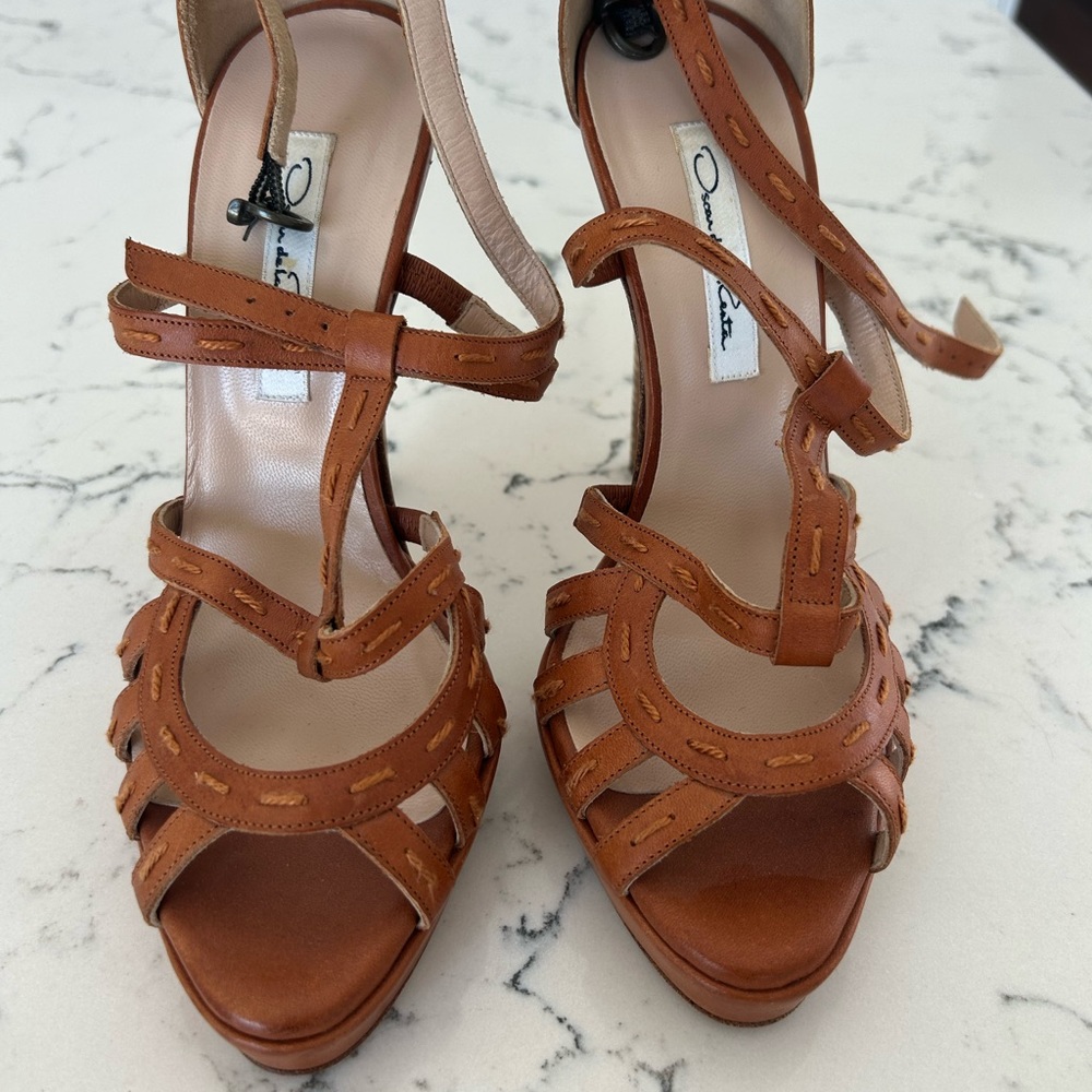 Oscar de la renta strappy heels